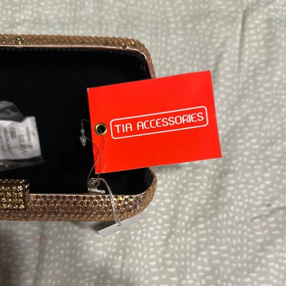 TIA Accessories Gold Clutch Bag - Picture 4 of 8